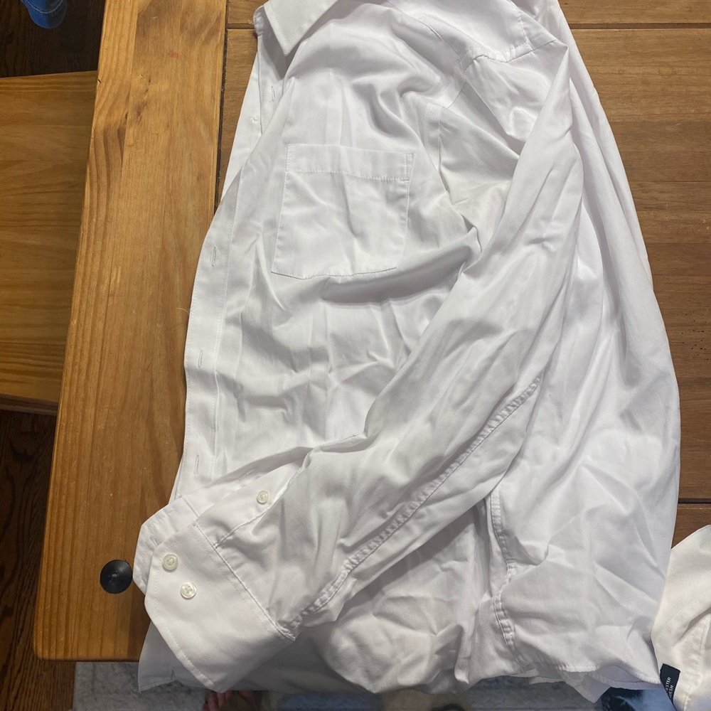 White dress shirt